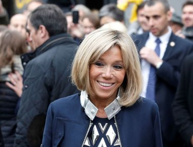 Το δώρο της Μαρέβας Μητσοτάκη στην Μπριζίτ Μακρόν